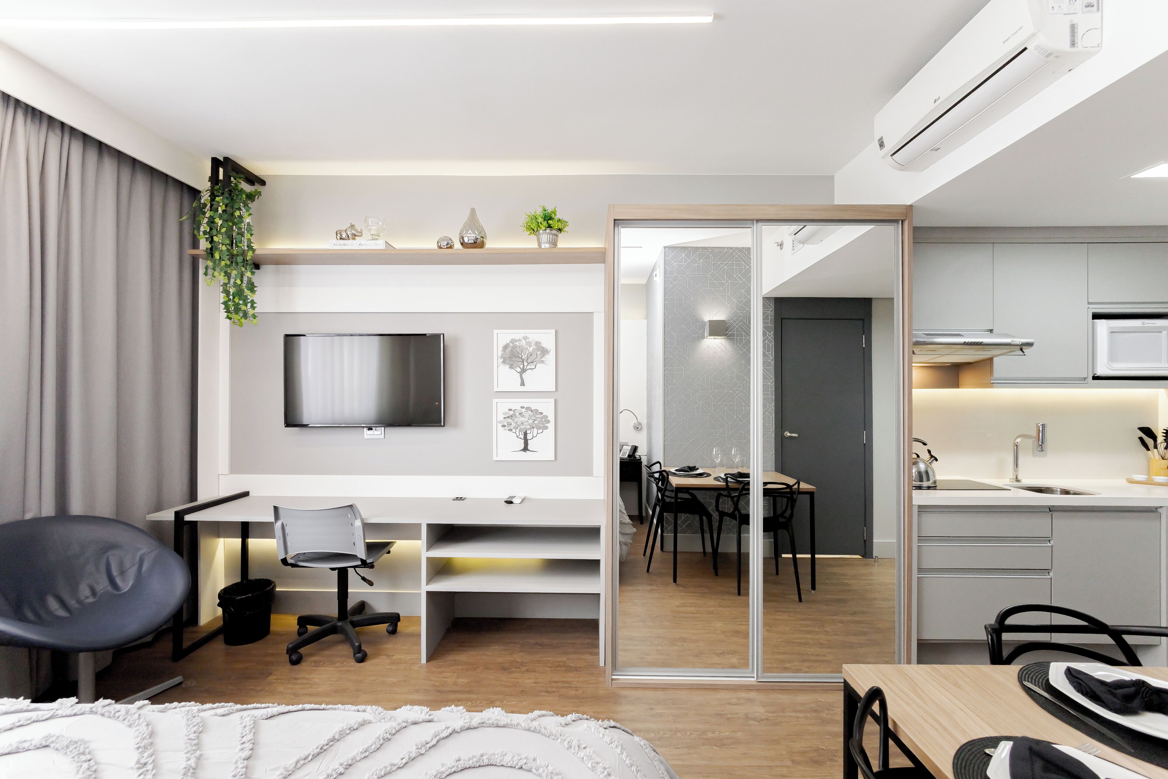 Studio | Silitysrauta/-lauta, ilmainen Wi-Fi, vuodevaatteet