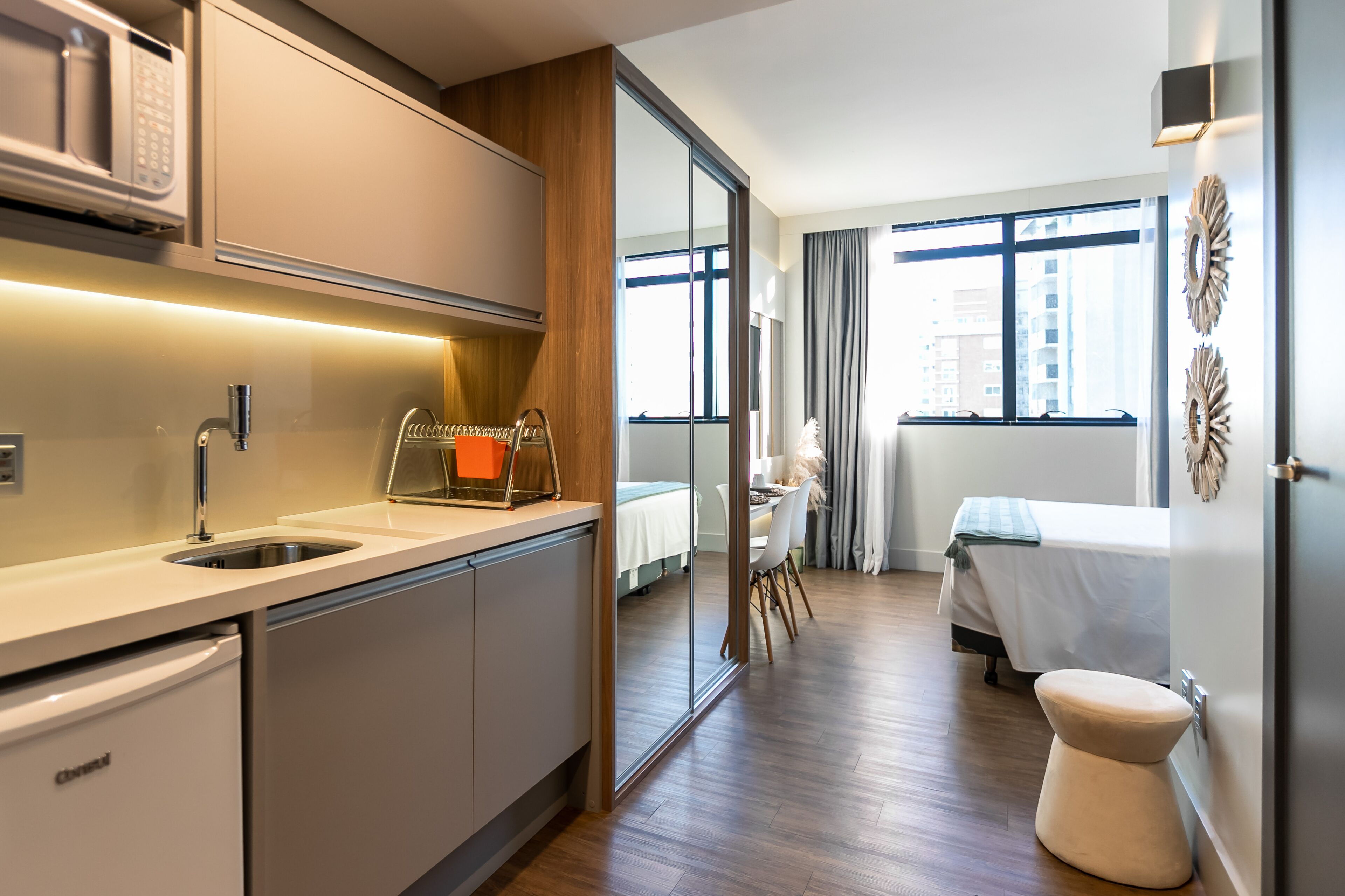 Studio | Private kitchen | Mini-fridge, microwave