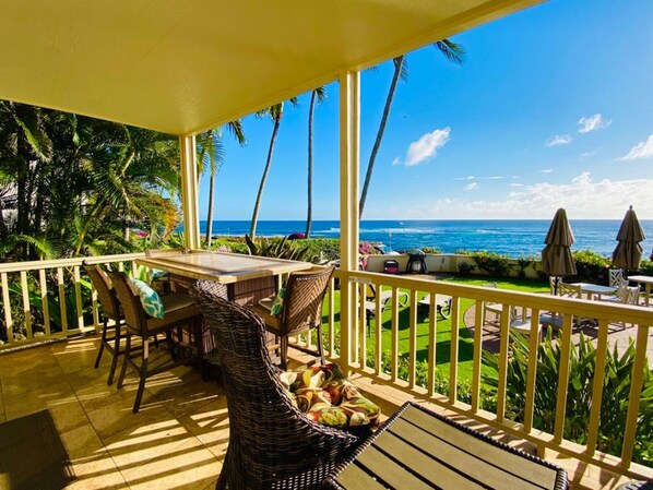 Outdoor dining - Alihi Lani 3 is a Luxury Condo with Amazing Views in a Prime Location. (Koloa)