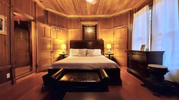 9 bedrooms, desk, iron/ironing board, free WiFi