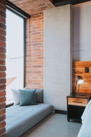 1 bedroom, in-room safe, iron/ironing board, internet