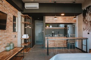 1 bedroom, in-room safe, iron/ironing board, free WiFi