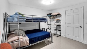 1 bedroom, WiFi (free)