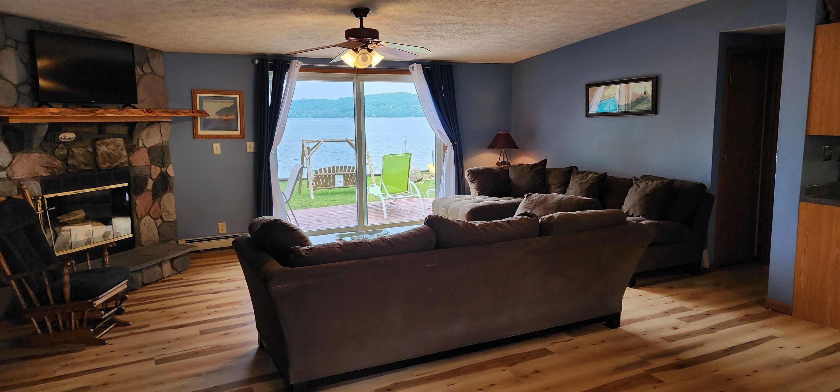 TV connectée, cheminée