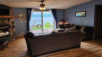 TV connectée, cheminée