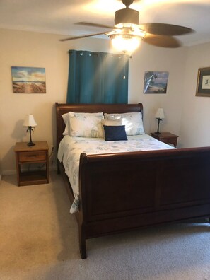 3 bedrooms, desk, free WiFi, bed sheets