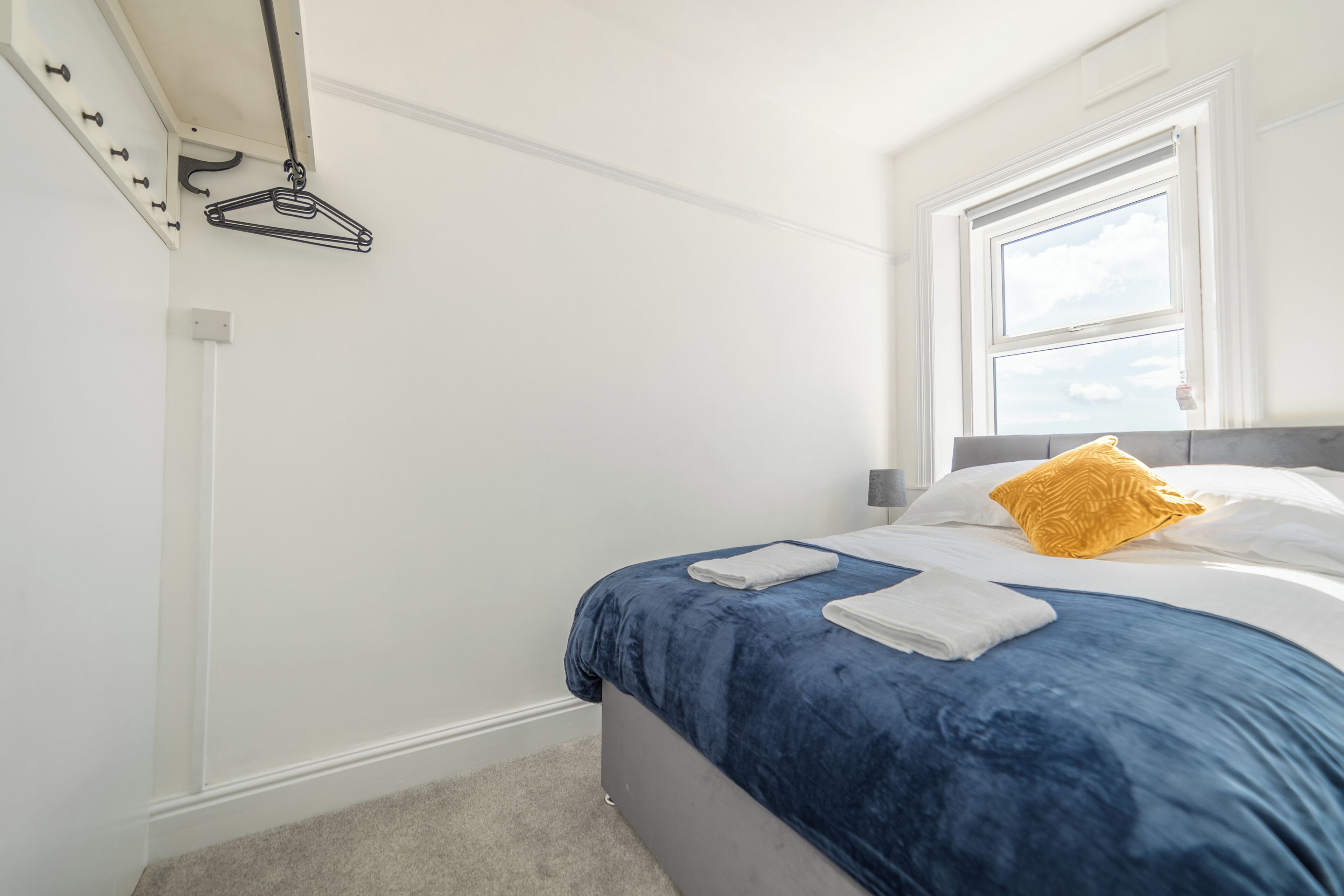 3 bedrooms, iron/ironing board, free WiFi