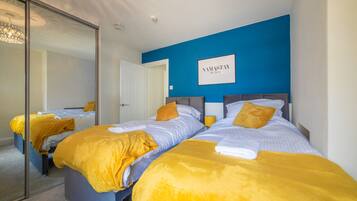 2 bedrooms, iron/ironing board, free WiFi