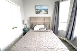 3 bedrooms, iron/ironing board, travel crib, free WiFi
