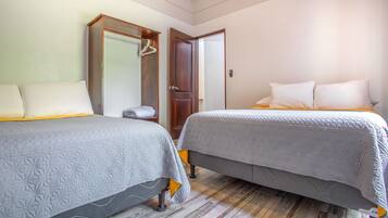 4 bedrooms, iron/ironing board, travel crib, free WiFi