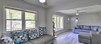 Bluefield Retreat w/ Pool Table: Near Parks!