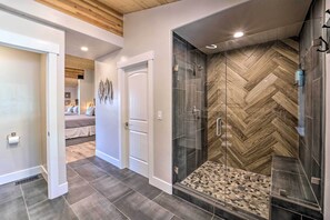 Free toiletries, hair dryer, towels - Hot Tub, Pool Table: Luxe Reno Chalet w/ Mtn View! (Reno)