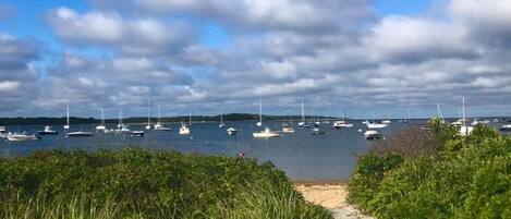 In Strandnähe, Liegestühle