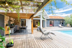 Outdoor dining - Une Pépite au Charme fou en Bordure de Forêt (CAPBRETON)