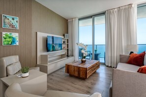 TV - OceanFront@Hyde Incredible Views (Hollywood)