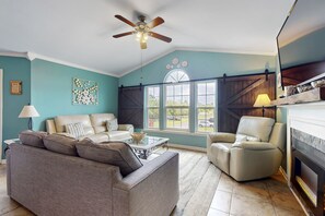 TV, fireplace, DVD player