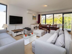 TV - Mont Verd by Interhome (Altea)