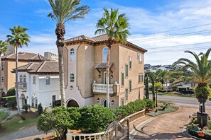 Exterior - Tuscan Luxury Villa: Private Beach, Updated Kitchen, Golf Cart, Arcade, & more 🖤 (Miramar Beach)