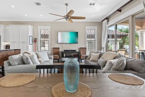 Smart TV, DVD player, books, stereo