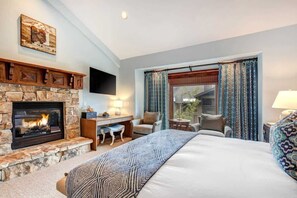 4 bedrooms, iron/ironing board, free WiFi, bed sheets - Abode at the Inn, ski-in/ski-out, hot tub, steps to Sterling lift (Park City)