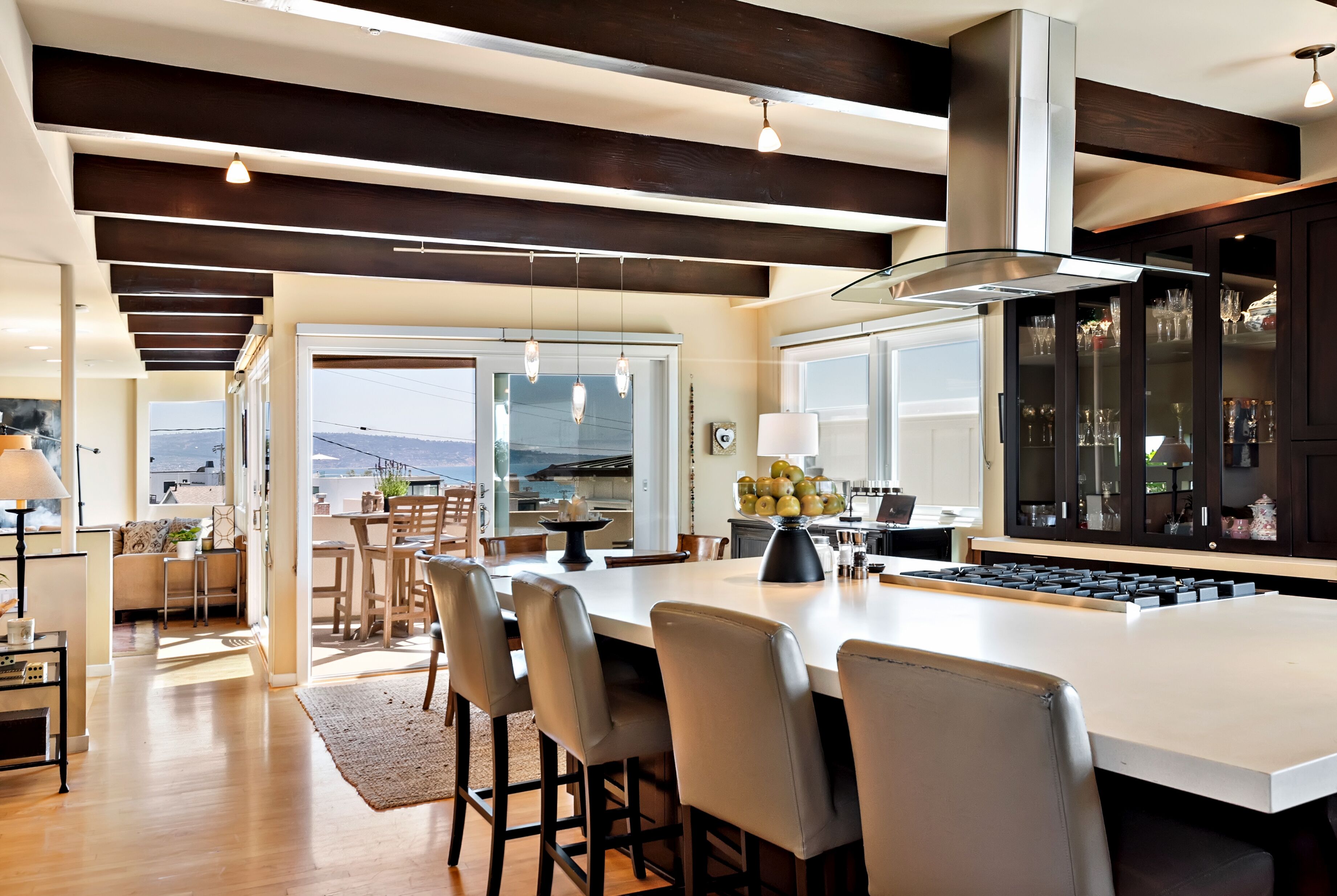 Views Luxury MB Beach Life! 1.5 Blocks from Beach