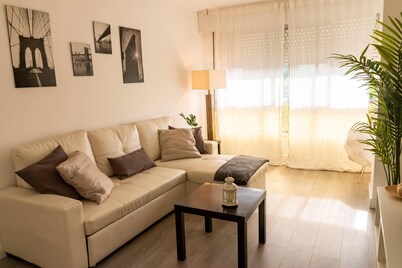 PISO REFORMADO & GARAJE VIGO / COZY FLAT W PARKING