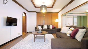 Iron/ironing board, free WiFi