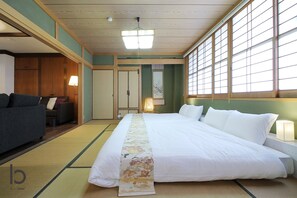 อพาร์ทเมนท์, 3 ห้องนอน, ปลอดบุหรี่ (301) | เตารีด/โต๊ะรีดผ้า, Wi-Fi ฟรี