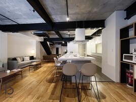 Tabla de planchar con plancha y wifi gratis 