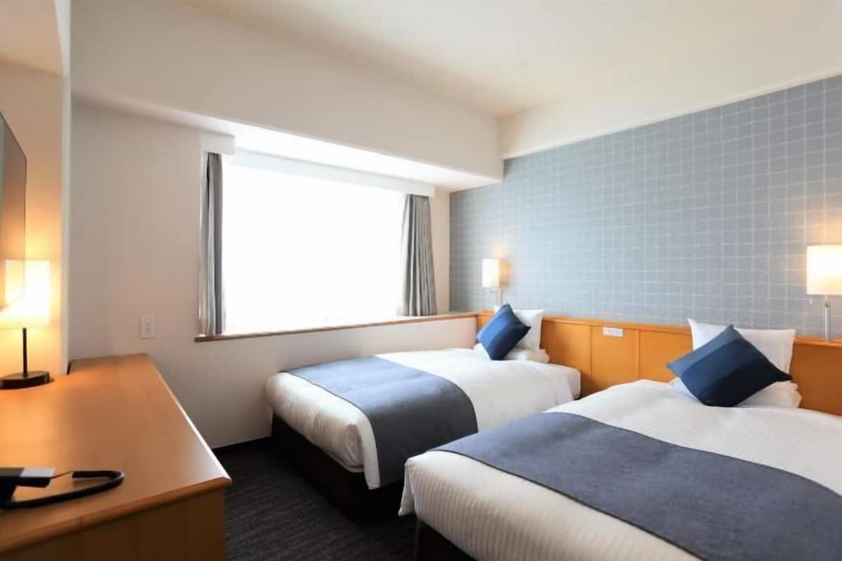 In-room safe, desk, blackout drapes, iron/ironing board