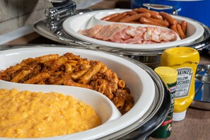 Café da manhã com buffet todos os dias (JPY 1540 por pessoa) 