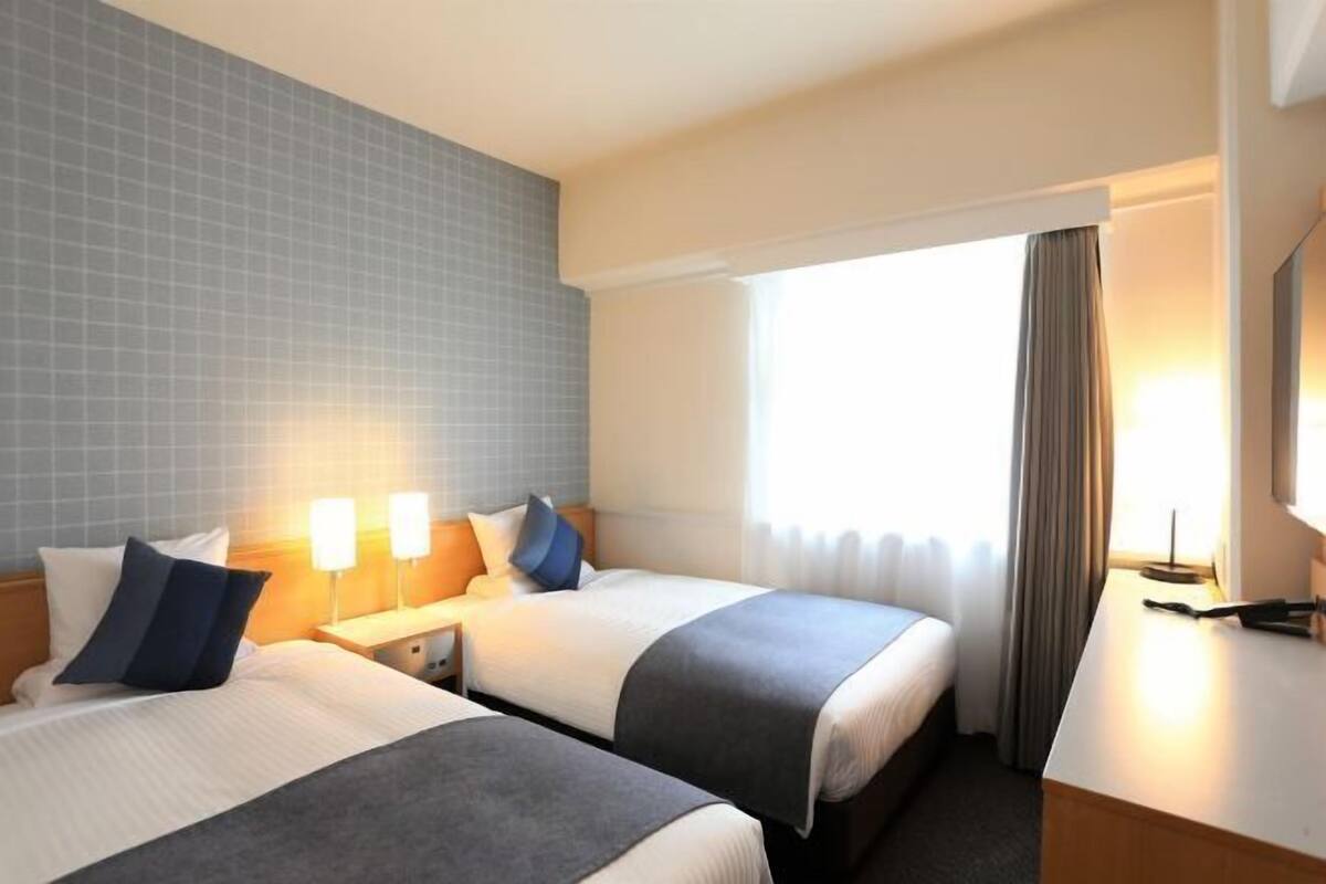 In-room safe, desk, blackout drapes, iron/ironing board (on request)