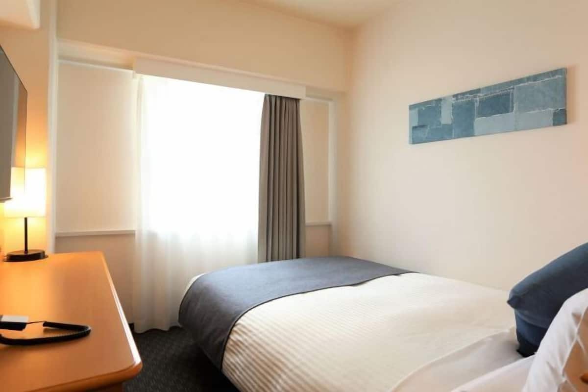 In-room safe, desk, blackout drapes, iron/ironing board