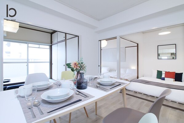 3 habitaciones, tabla de planchar con plancha y wifi gratis