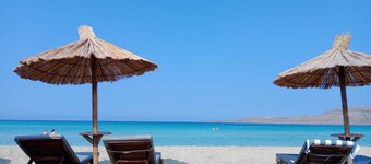 Luxurious 6 bedroom villa In a great location