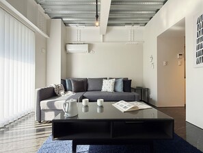 Family Apartment | Living area | Flat-screen TV - Komachi (Hiroshima)
