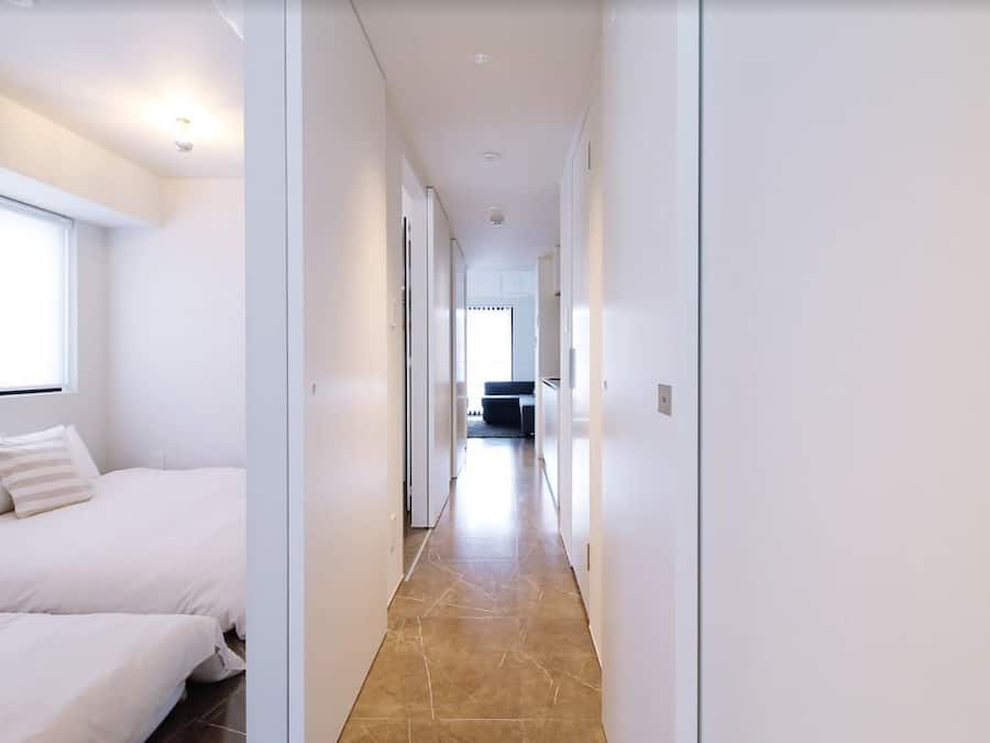 1 habitación, tabla de planchar con plancha y wifi gratis