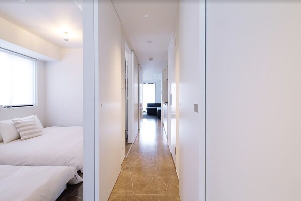 1 habitación, tabla de planchar con plancha y wifi gratis