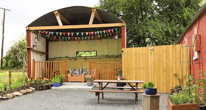 2 Bedroom Cottage Wisteria Cottage in Ballyconnell