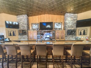 Bar (en la propiedad)