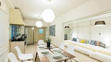 3 habitaciones, tabla de planchar con plancha y wifi gratis