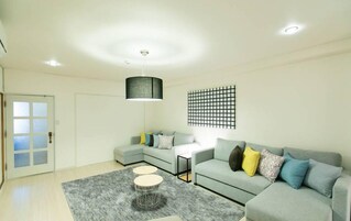 Apartment, 2 Bedrooms, Non Smoking | Living area | Flat-screen TV