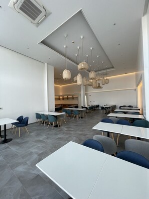 Restaurant - Mintel Huamark (Bangkok)