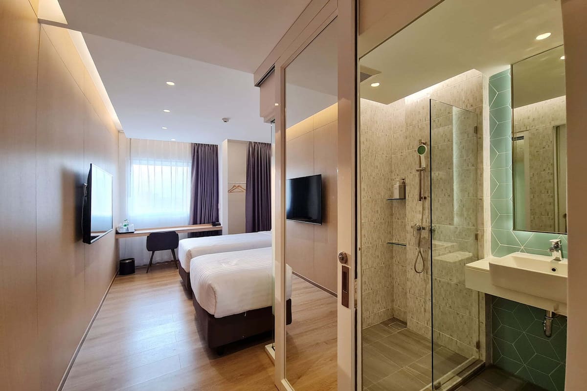 ห้องทวิน | เครื่องนอนระดับพรีเมียม, ตู้นิรภัยในห้องพัก, Wi-Fi ฟรี, ผ้าปูที่นอน