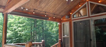 "Shore Thing", Cozy Lake Cumberland Cabin - Hot Tub, Fire Pit, Minutes from Lake