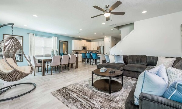 TV, video games - Contemporary Villa with Putting Green at Encore (Kissimmee)