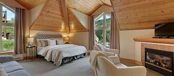Entire house, Close to ski lifts and ALL amenities, fully equipped