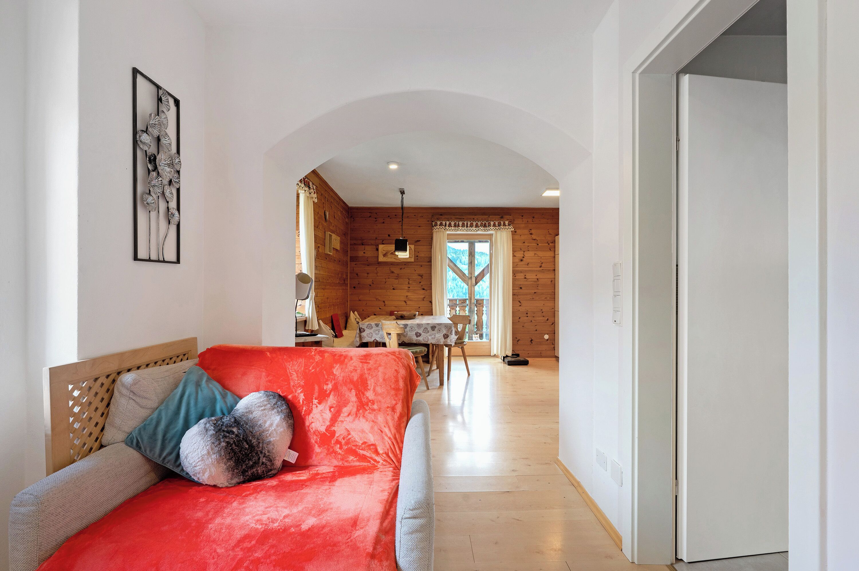 Fernseher, Tischtennisplatte