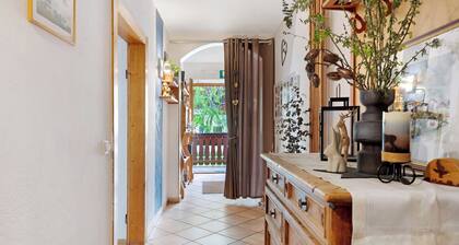 Appartement Huanzhof Schwarzhorn avec vue sur la montagne, jardin et terrasse