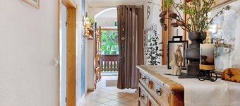 Appartamento Huanzhof Schwarzhorn con vista sulle montagne, giardino e terrazza